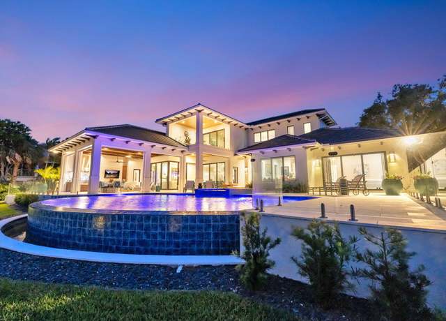Property at 804 NW Winters Creek Rd, Palm City, FL 34990, 4 beds, 5 baths