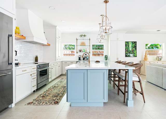Property at 833 Avon Rd, West Palm Beach, FL 33401, 4 beds, 3 baths