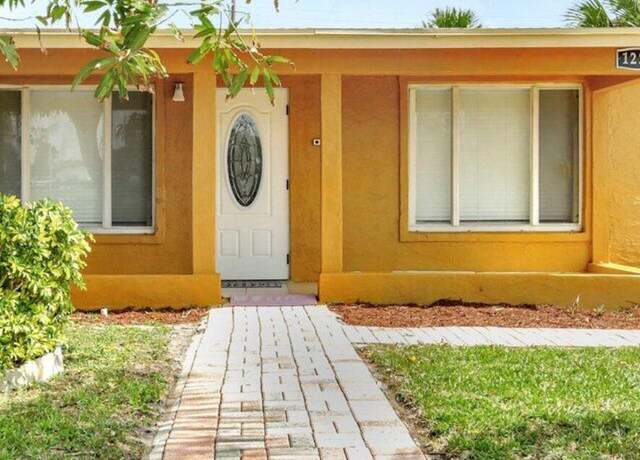 Property at 1224 W 31st, Riviera Beach, FL 33404, 3 beds, 1 bath