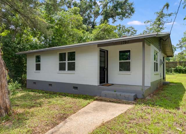 Property at 1797 Monday Ct, Tallahassee, FL 32301, 2 beds, 2 baths