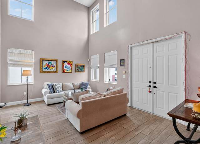 Property at 13838 SW 41 Ter, Miami, FL 33175, 4 beds, 2.5 baths