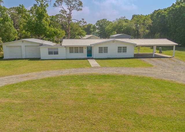 Property at 1215 SW 5th Ave, Okeechobee, FL 34974, 3 beds, 2 baths