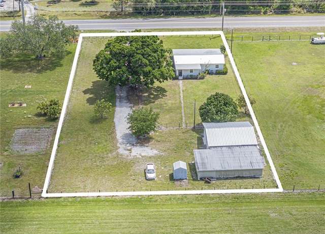 Property at 6635 58th Ave, Vero Beach, FL 32967, 3 beds, 2 baths