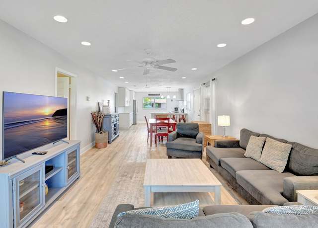 Property at 124 Mockingbird Ln #124, Delray Beach, FL 33445, 2 beds, 2 baths