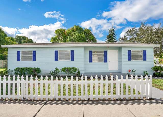 Property at 201 SW 11th Ave, Delray Beach, FL 33444, 3 beds, 2 baths