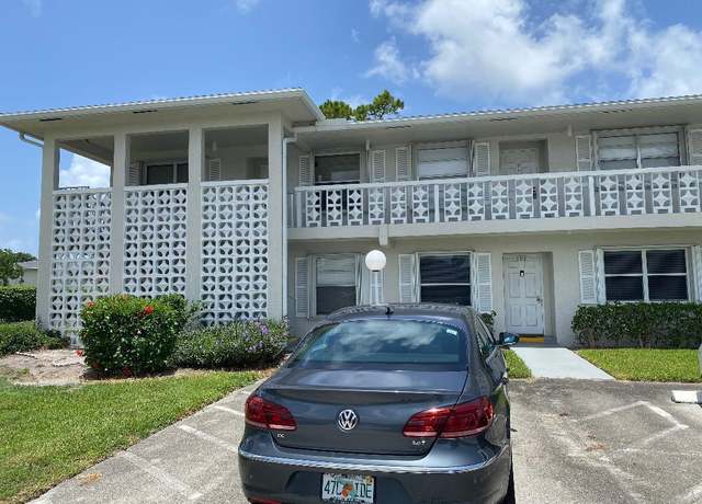 Property at 2721 SW 15th St #202, Delray Beach, FL 33445, 2 beds, 2 baths