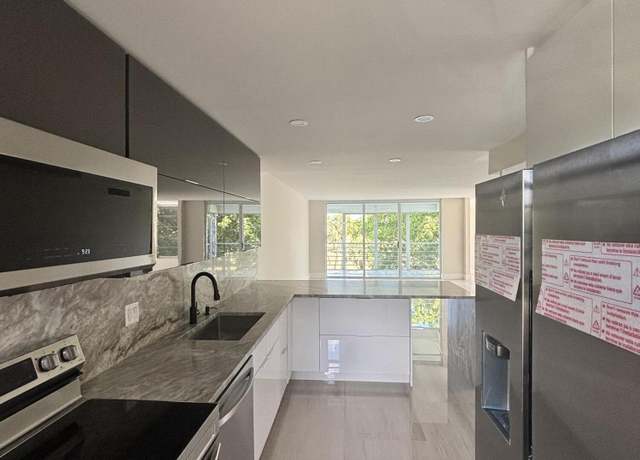 Property at 3960 Oaks Clubhouse Dr #401, Pompano Beach, FL 33069, 3 beds, 2 baths