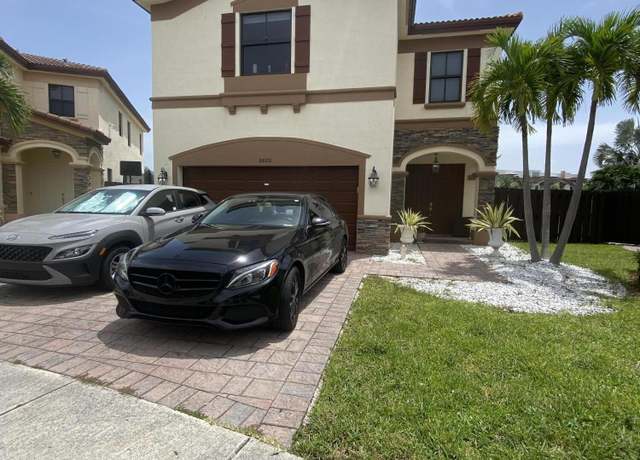 Property at 8600 NW 8600 Nw 101 Pl, Doral Fl 33178 Pl, Doral, FL 33178, 4 beds, 3.5 baths