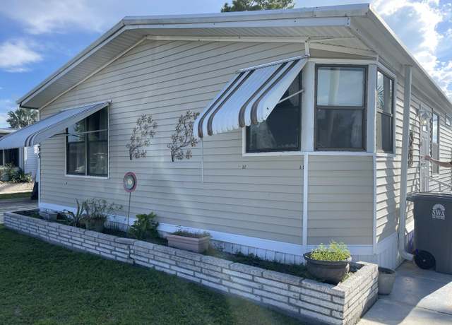 Property at 8933 Pine St, Boynton Beach, FL 33436, 2 beds, 2 baths
