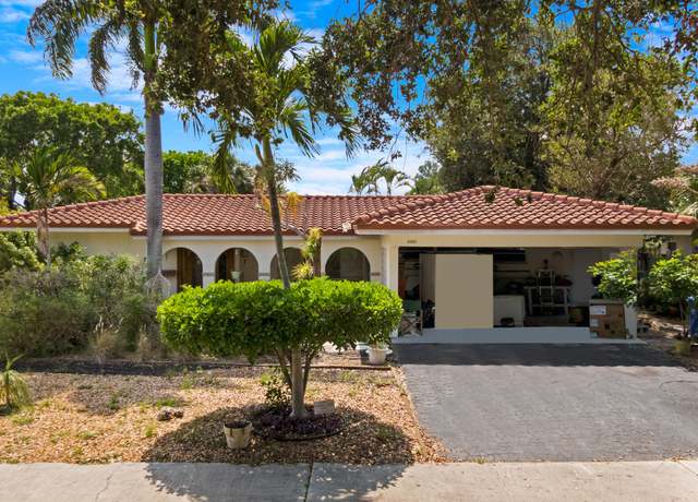 Property at 6501 NE 21st Dr, Fort Lauderdale, FL 33308, 2 beds, 2 baths