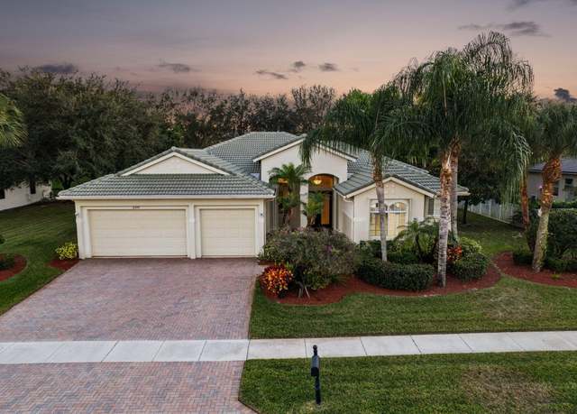 Property at 11270 Mainsail Ct, Wellington, FL 33449, 5 beds, 3 baths