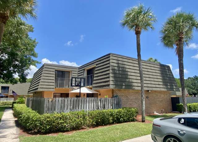 Property at 3125 31st Way, West Palm Beach, FL 33407, 2 beds, 2.5 baths