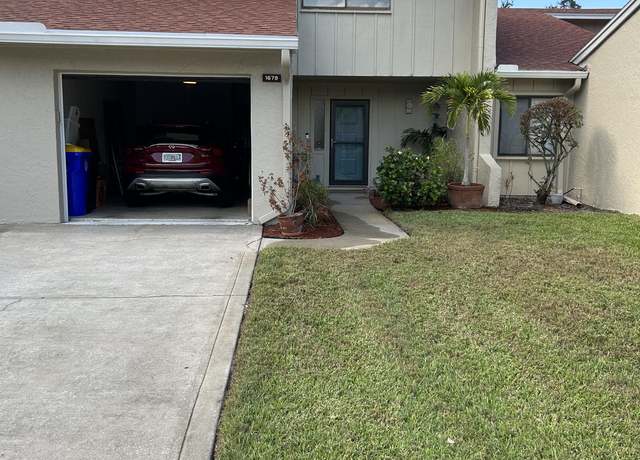 Property at 1679 SW Crossing Cir, Palm City, FL 34990, 3 beds, 2.5 baths