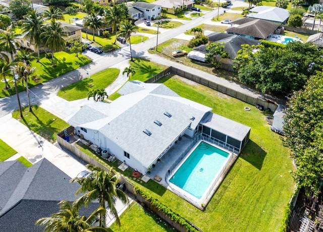 Property at 6595 N Plymouth Dr, Lake Worth, FL 33462, 3 beds, 2 baths
