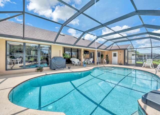 Property at 333 SW Whitmore Dr, Port Saint Lucie, FL 34984, 3 beds, 2 baths