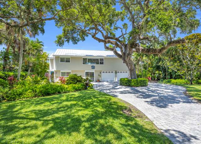 Property at 376 Live Oak Dr, Vero Beach, FL 32963, 4 beds, 3 baths