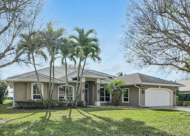 Property at 4073 SW Lakewood Dr, Palm City, FL 34990, 3 beds, 2.5 baths