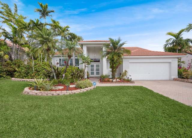 Property at 1311 NW 193rd Ave, Pembroke Pines, FL 33029, 4 beds, 2.5 baths