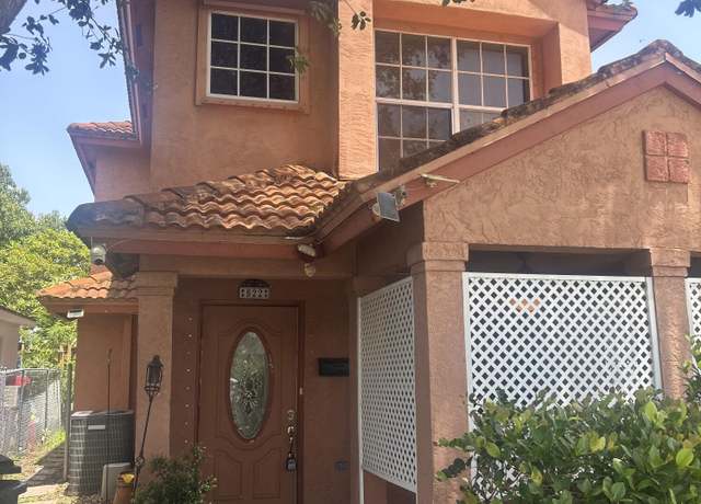 Property at 522 S E St, Lake Worth Beach, FL 33460, 3 beds, 2 baths