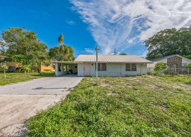 Property at 1183 S Ridge Rd, Lake Worth, FL 33462, 2 beds, 1 bath