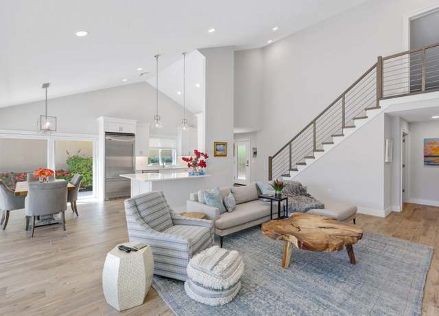 Property at 215 Ridge Rd, Jupiter, FL 33477, 3 beds, 2 baths