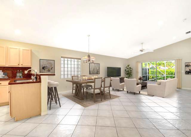 Property at 8278 Duomo Cir, Boynton Beach, FL 33472, 3 beds, 2 baths