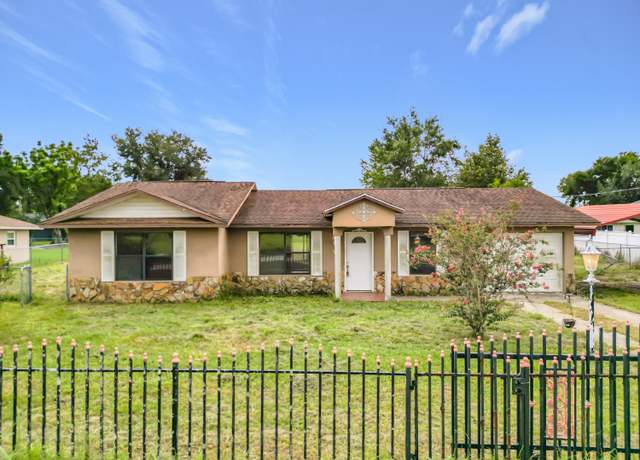 Property at 50 Cedar Rd, Ocala, FL 34472, 3 beds, 2 baths