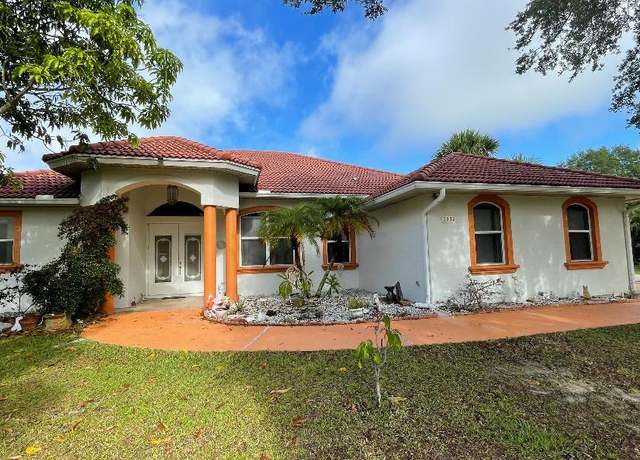 Property at 2332 SW Savona Blvd, Port Saint Lucie, FL 34953, 3 beds, 2 baths