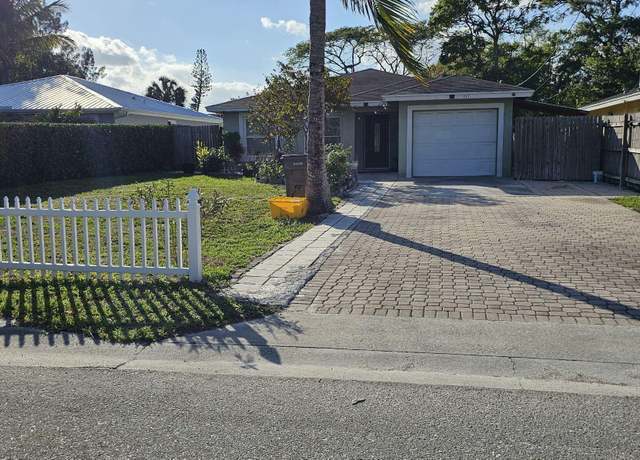 Property at 177 W Trail Dr, West Palm Beach, FL 33415, 3 beds, 2 baths