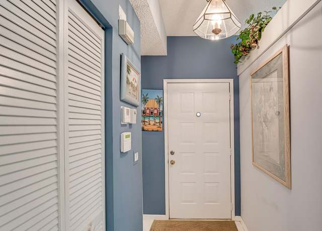 Property at 6459 Mill Pointe Cir, Delray Beach, FL 33484, 2 beds, 2 baths