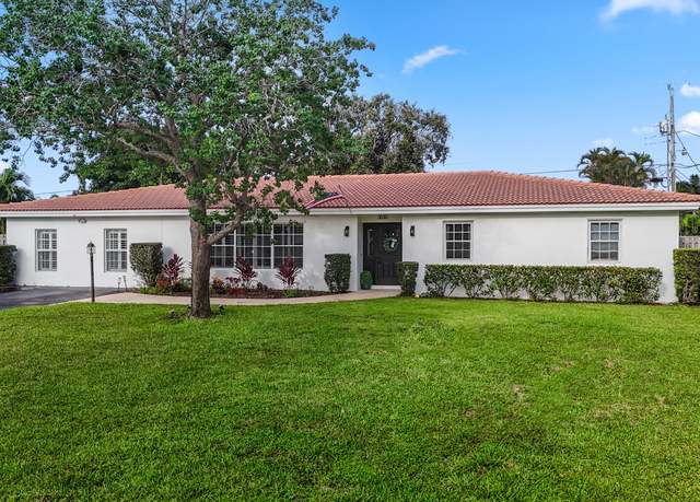 Property at 3030 Churchill Dr, Boynton Beach, FL 33435, 4 beds, 3 baths