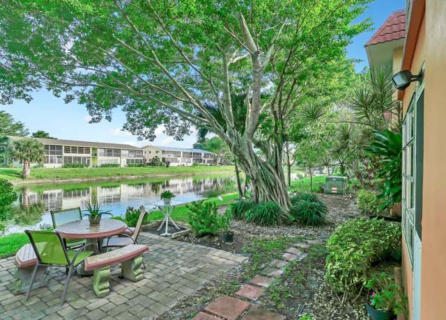 Property at 105 Oxford 100 #105, West Palm Beach, FL 33417, 1 bed, 1.5 baths