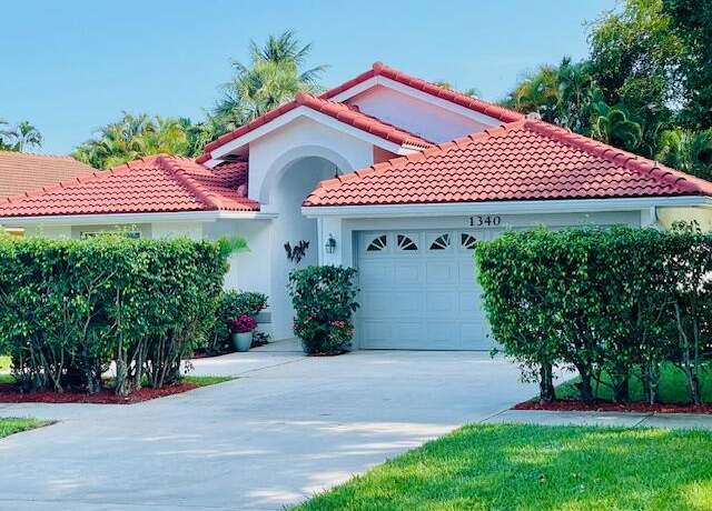 Property at 1340 SW 18th St, Boca Raton, FL 33486, 4 beds, 2 baths
