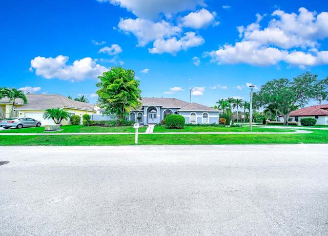 Property at 1800 Lynton Cir, Wellington, FL 33414, 5 beds, 3 baths
