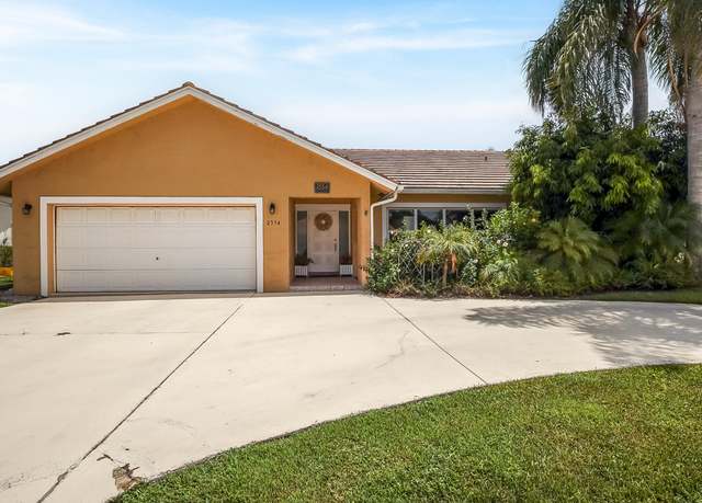 Property at 2554 SW 23rd Cranbrook Dr, Boynton Beach, FL 33436, 3 beds, 2 baths