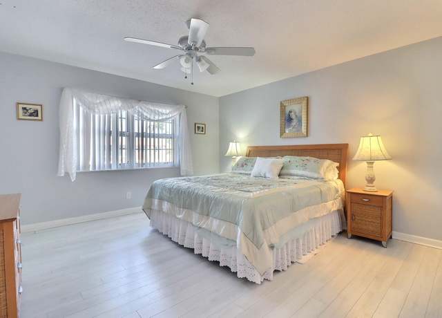 Property at 3550 NW 8th Ave #212, Pompano Beach, FL 33064, 2 beds, 1.5 baths