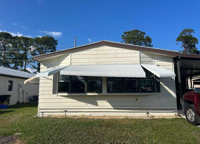 Property at 5 La Puerta Del Norte, Fort Pierce, FL 34951, 2 beds, 2 baths