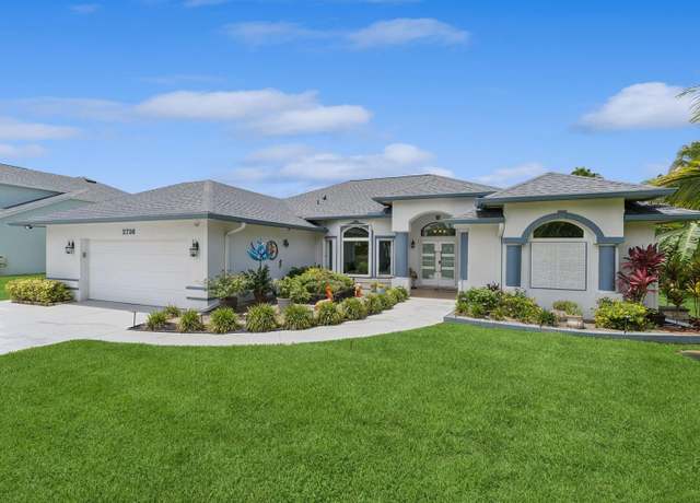 Property at 2736 SE Eagle Dr, Port Saint Lucie, FL 34984, 3 beds, 2.5 baths