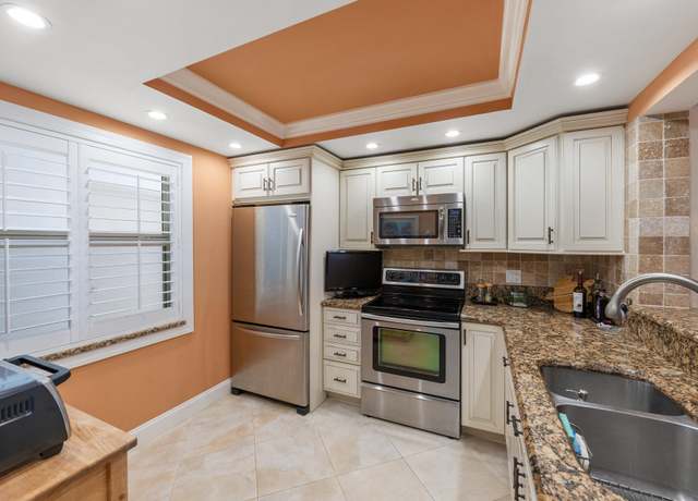 Property at 910 Dogwood 544 Dr #544, Delray Beach, FL 33483, 2 beds, 2 baths