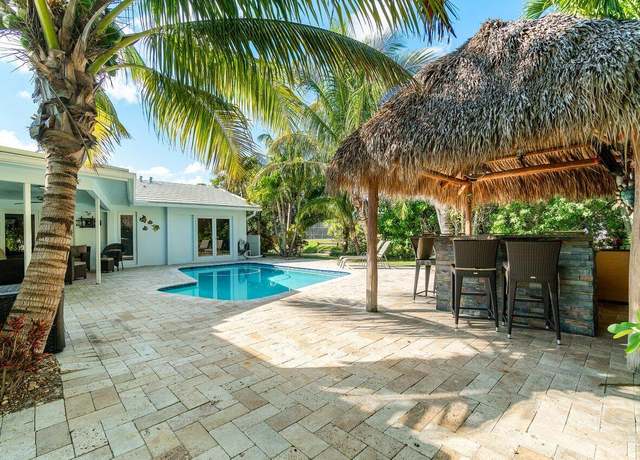 Property at 605 NW 10th Ct, Boca Raton, FL 33486, 4 beds, 3 baths