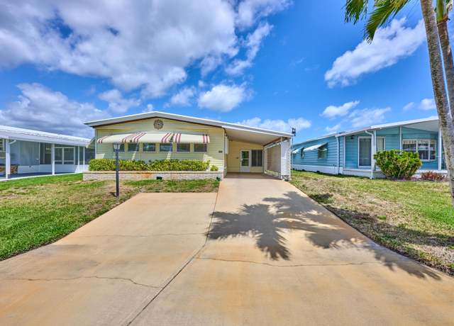 Property at 6939 SE Congress St, Hobe Sound, FL 33455, 2 beds, 2 baths