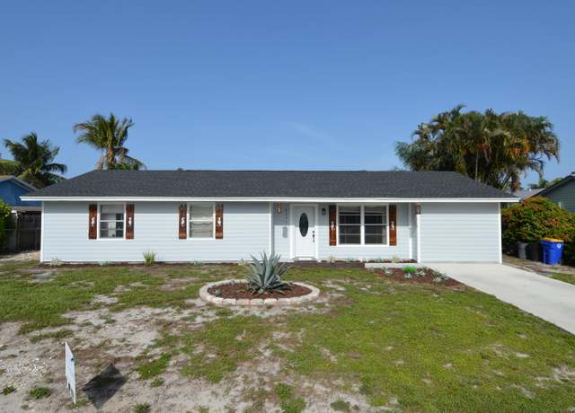 Property at 5447 SE 51st Dr, Stuart, FL 34997, 3 beds, 2 baths