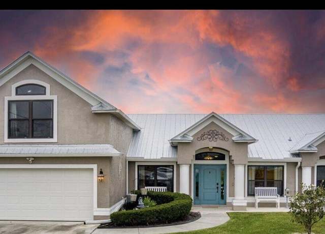 Property at 5871 NW Corso Ct, Port Saint Lucie, FL 34986, 5 beds, 3 baths