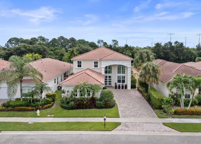 Property at 147 Via Condado Way, Palm Beach Gardens, FL 33418, 4 beds, 3.5 baths