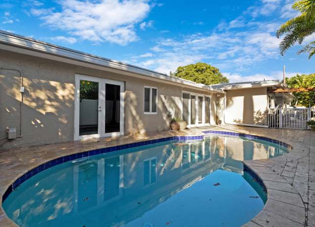 Property at 1501 NE 17th St, Fort Lauderdale, FL 33305, 3 beds, 4 baths