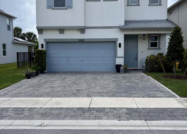 Property at 1908 Harding St, Lake Worth, FL 33460, 4 beds, 2.5 baths