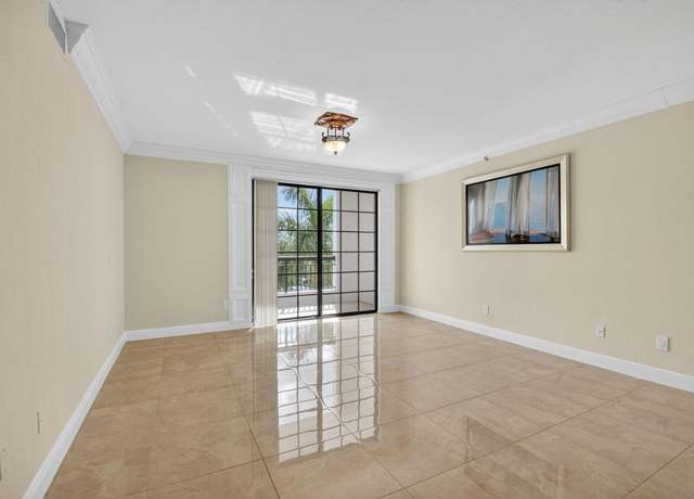 Property at 233 S Federal Hwy 409 Hwy #409, Boca Raton, FL 33432, 3 beds, 2 baths