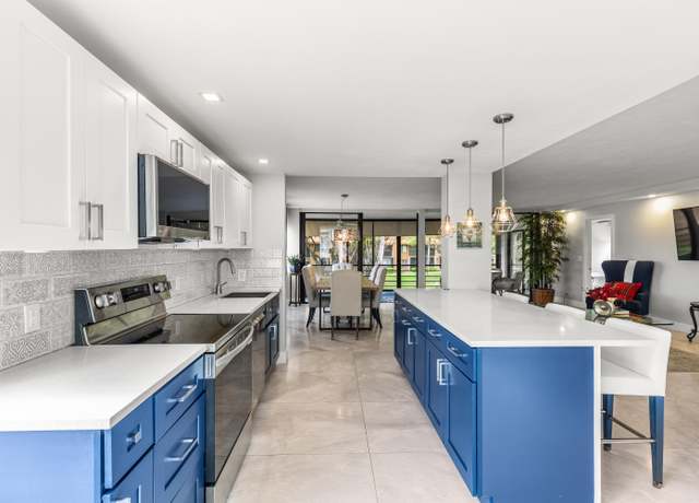 Property at 11205 Green Lake Dr #201, Boynton Beach, FL 33437, 3 beds, 2 baths