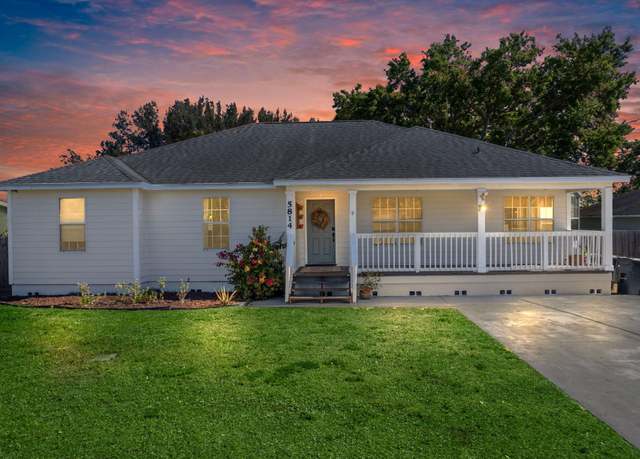 Property at 5814 Killarney Ave, Fort Pierce, FL 34951, 3 beds, 2 baths