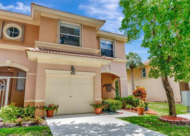 Property at 212 River Bluff Ln, Royal Palm Beach, FL 33411, 3 beds, 2.5 baths